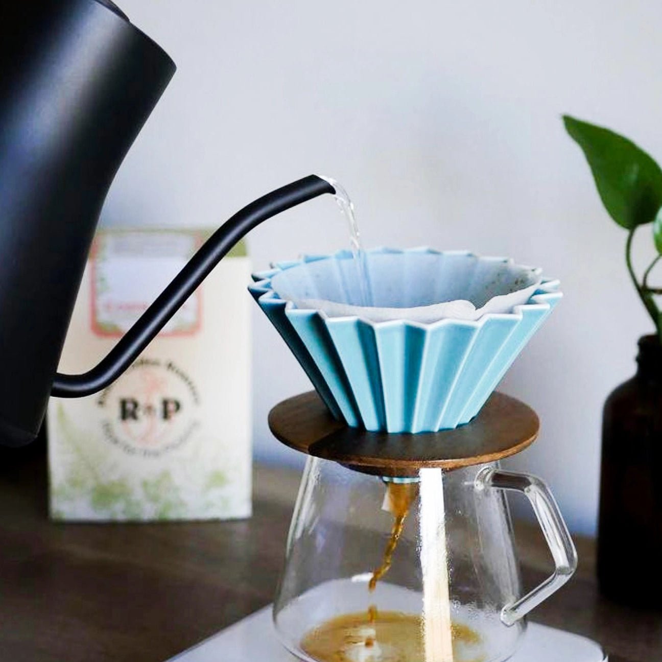 ORIGAMI Ceramic Coffee Dripper M - café la maison J.