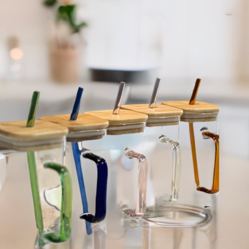 Square Glass Tumbler with Colored Handle and Straw - café la maison J.