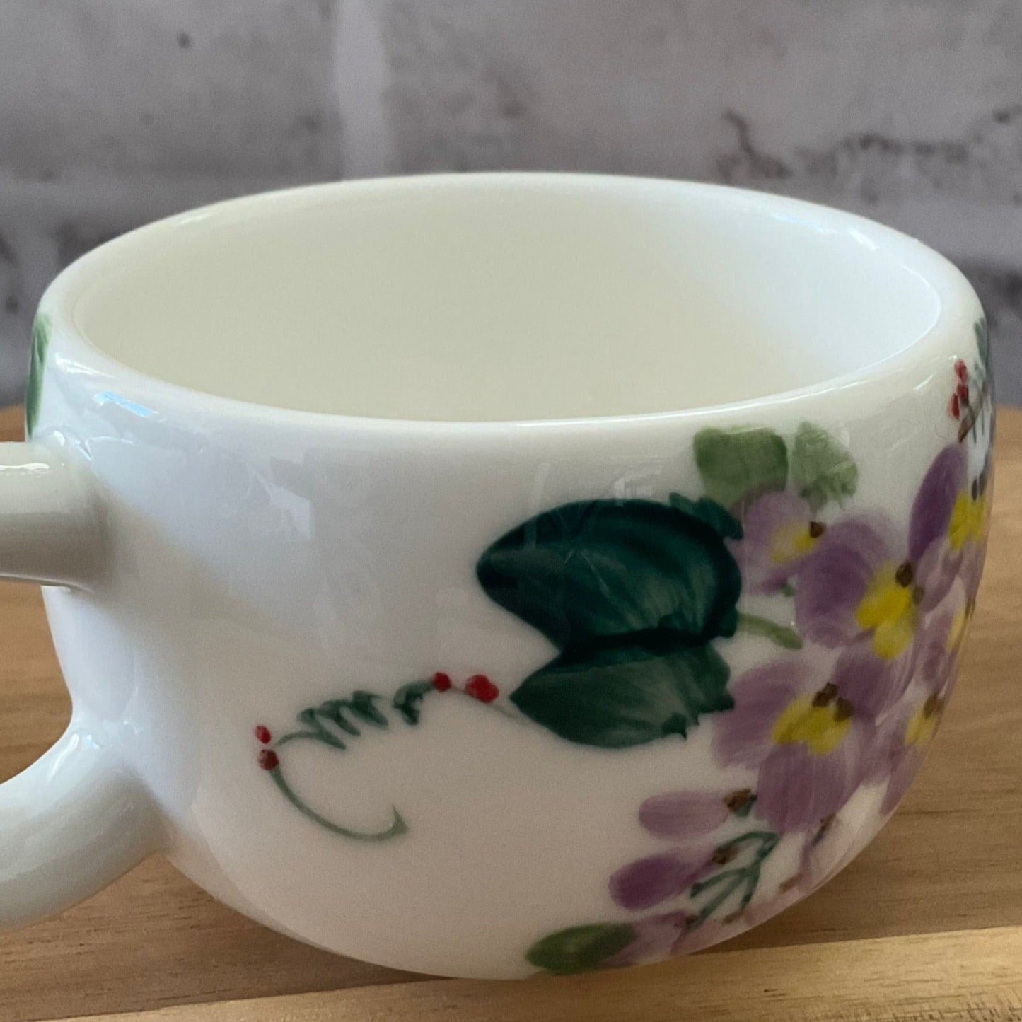 Wisteria latte cup with saucer - café la maison J.