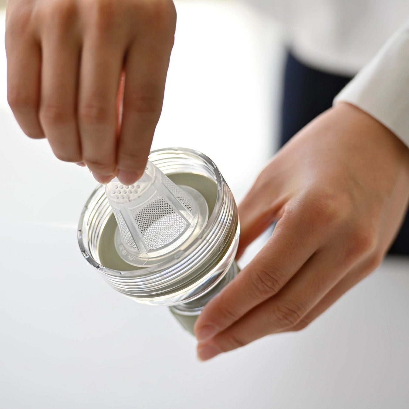 New! HARIO Filter - in Portable Matcha Bottle - café la maison J.